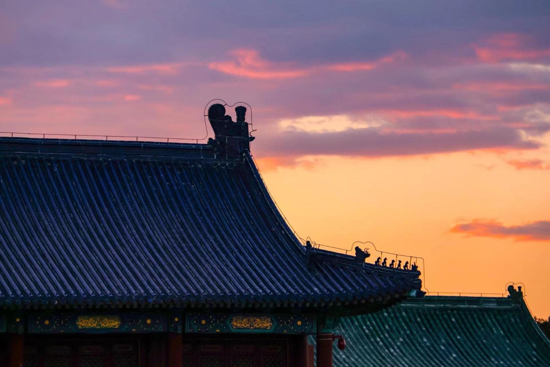 East Sacred Hotel ᴸᴱo---Foreign Accept---Tourism Service English-Speaking 丨 Near Tiananmen Forbidden City丨very Close To Metro Zhangzizhong And Beixinqiao 丨european Foot Ball English丨free Advance Tickets And Laundry Drying Service Coffee Snacks Bắc Kinh Ngoại thất bức ảnh